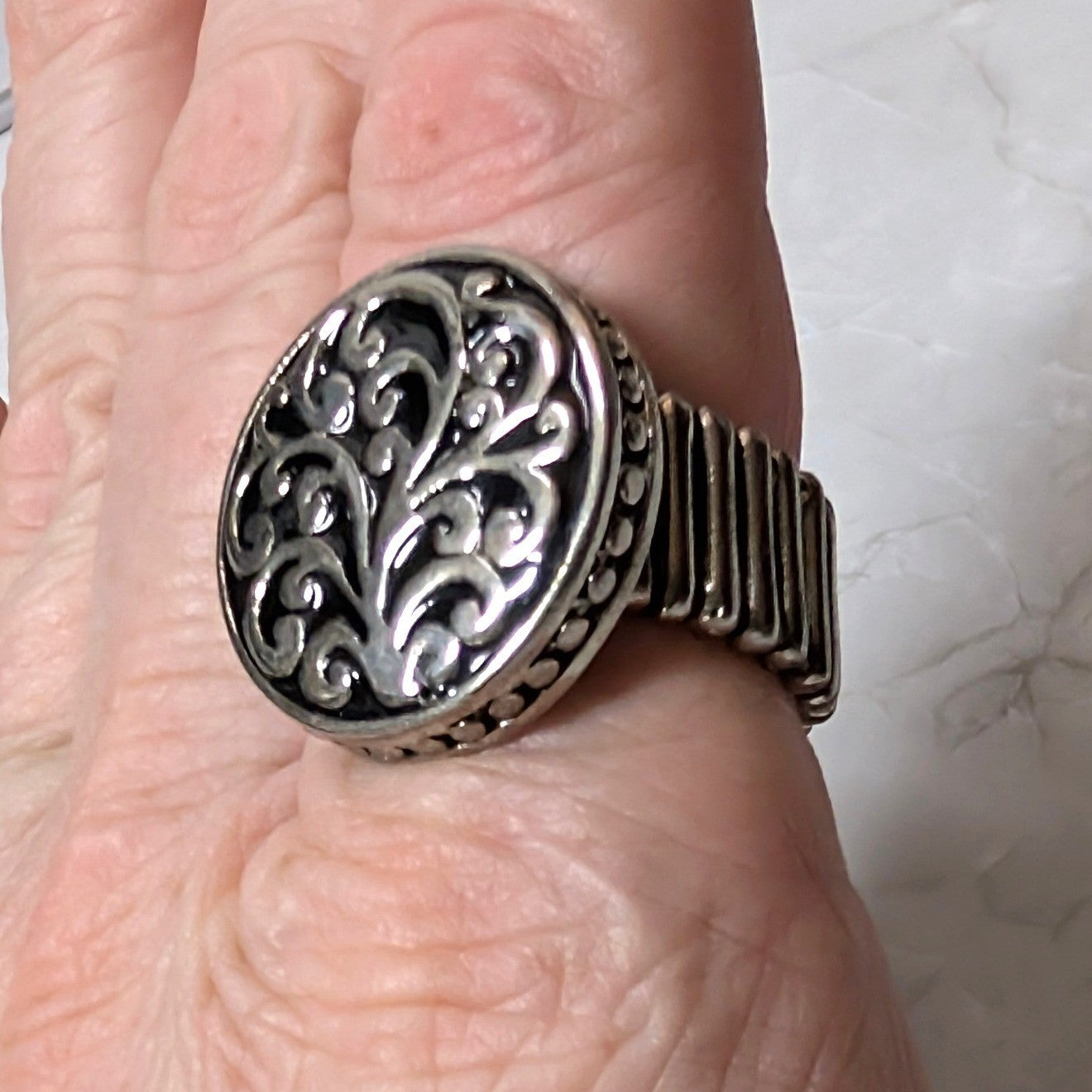 Vintage Stretch Band Ring SilverTone Black Enamel Filigree Scroll Oval Statement