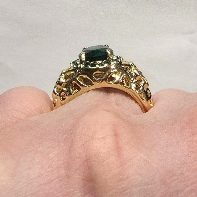 New GoldTone Green Stone Oval Cut Statement Ring Size 7.5 Filigree Band Chunky