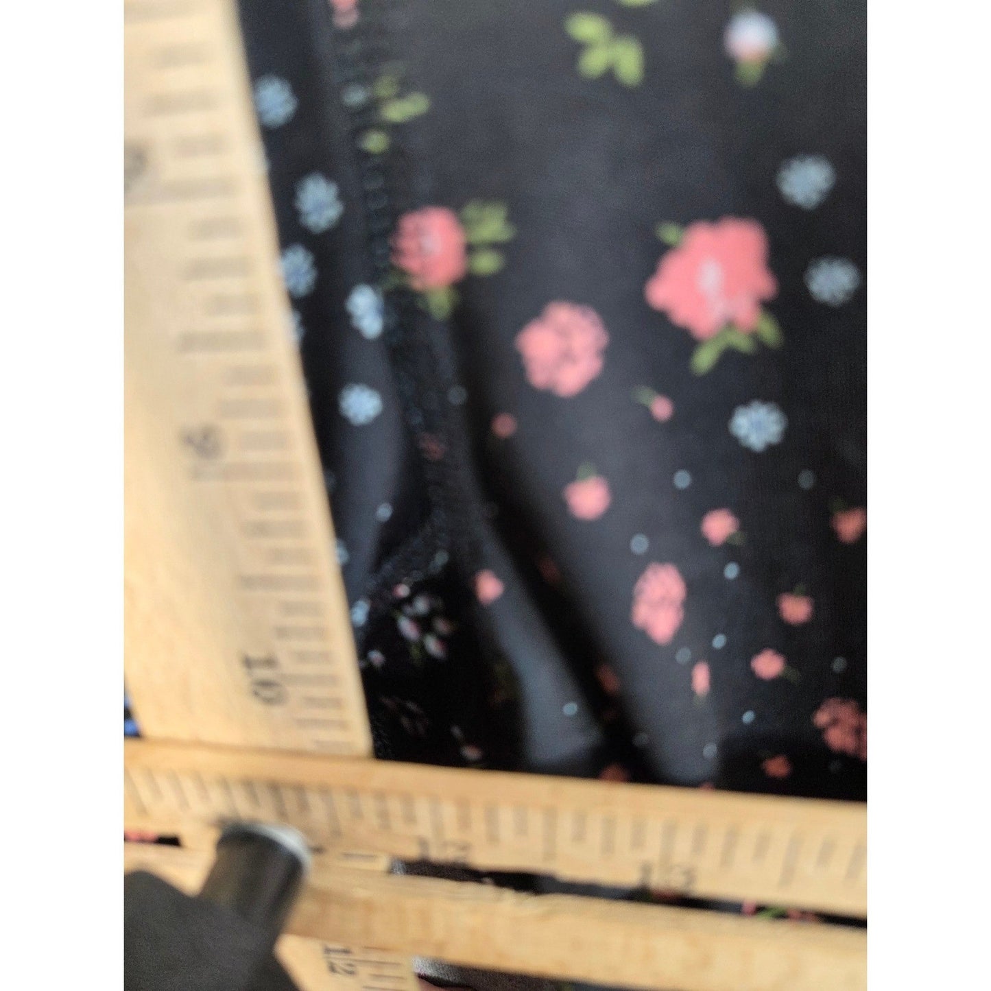 New Aeropostale Floral Leggings Plus Size XL Black High Rise Side Pockets Flower