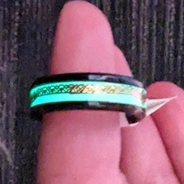 Claddagh Wedding Band Ring Size 14 Black Gold Glow in the Dark Irish Celtic Knot