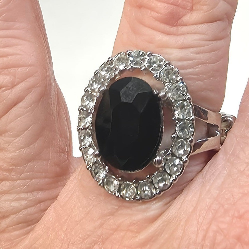 New Statement Cocktail Ring Stretch Black Oval Faceted Stone Clear Rhinestone