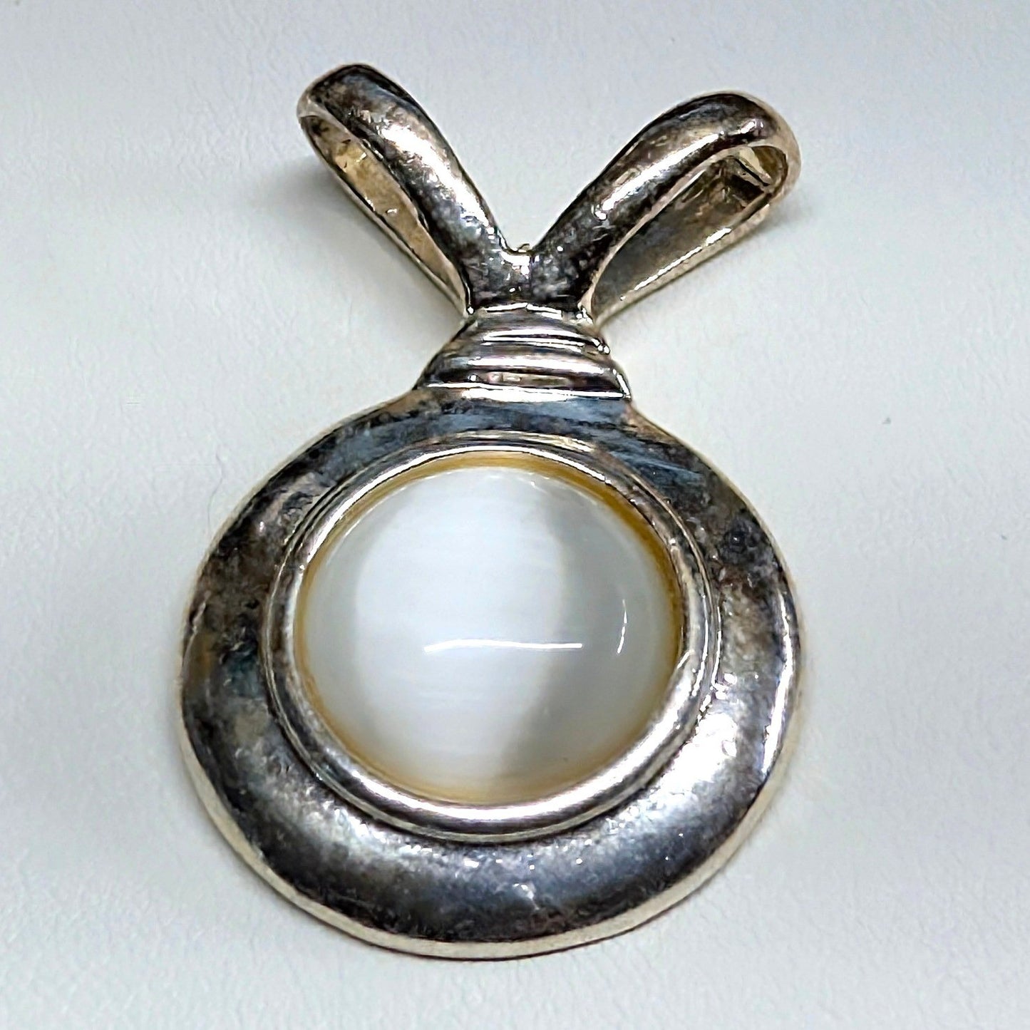 Vintage Moonstone Cat Eye Cabochon Pendant Silver Tone ? White Round Modernist