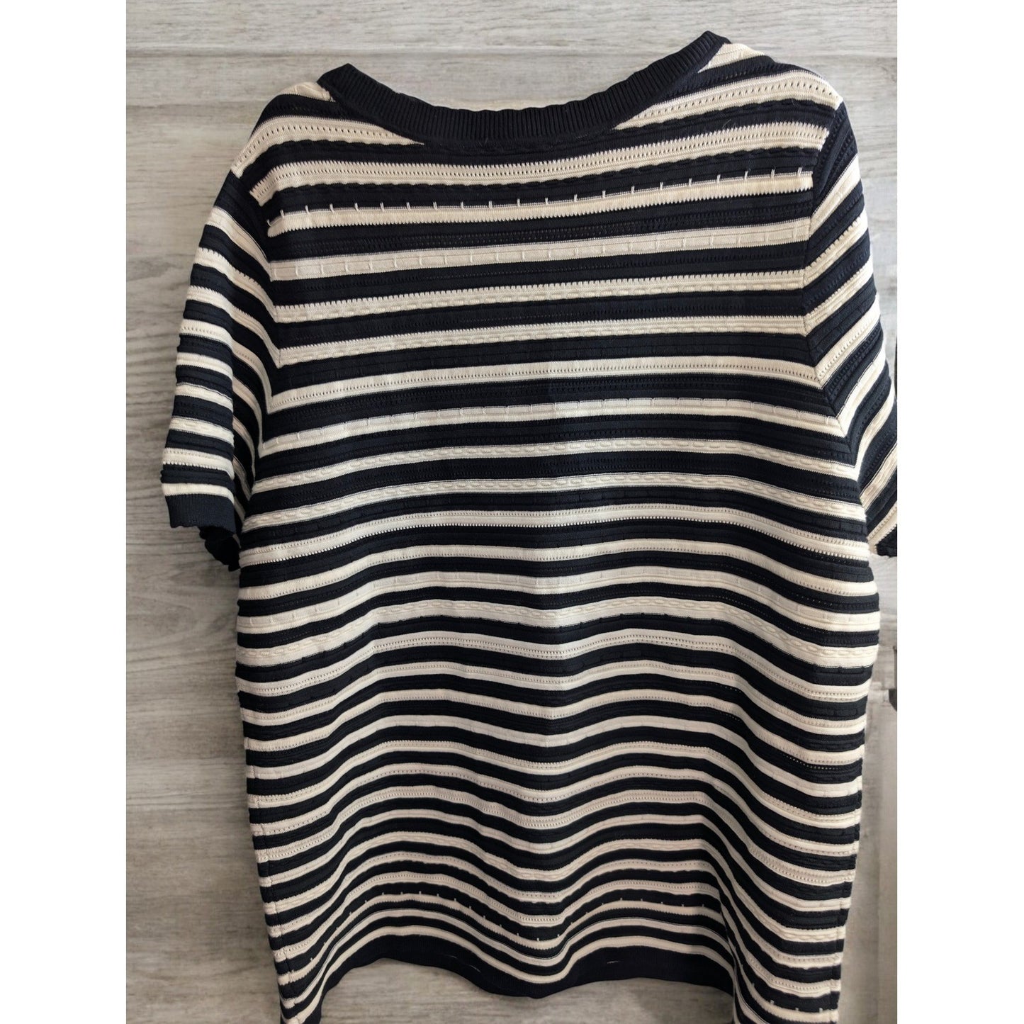 Lane Bryant Top Sweater Plus Size 22/24 22 24 Black White Striped Knit Textured