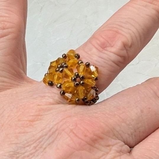 Vtg Artisan Beaded Stretch Ring Size 8 Amber Gold Floral Cluster Boho Handmade