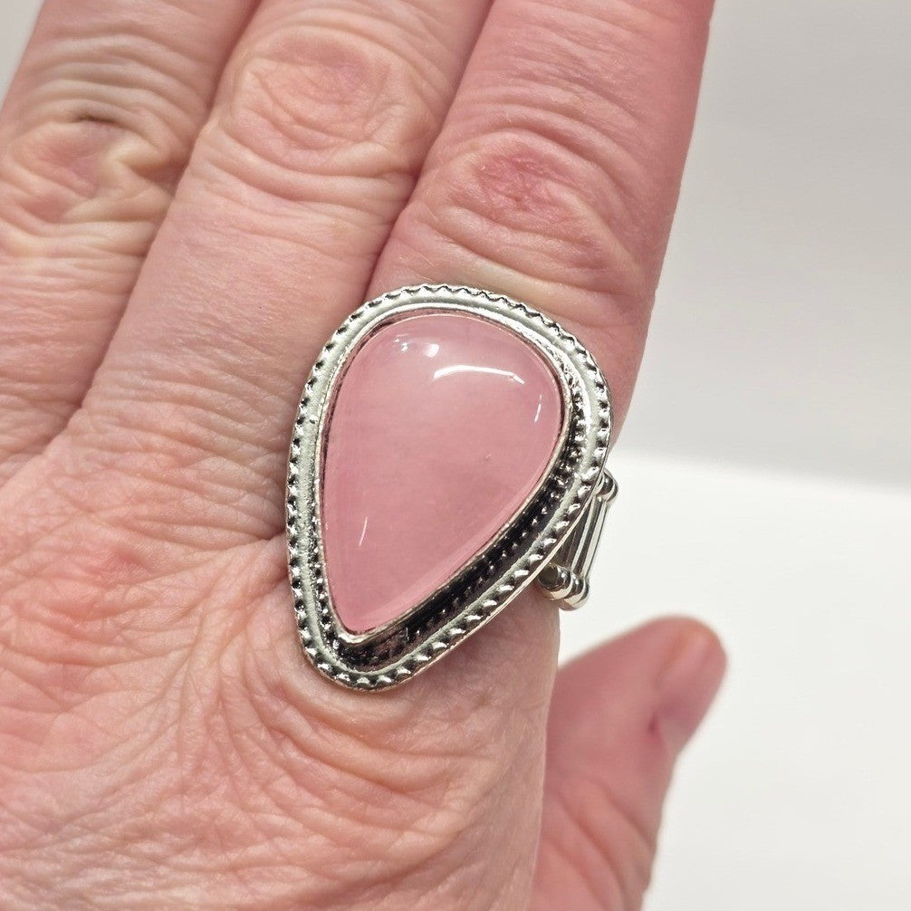 New Cold Pink Tear Drop Pear Stone Statement Ring Silver Tone Stretch Band OSFM