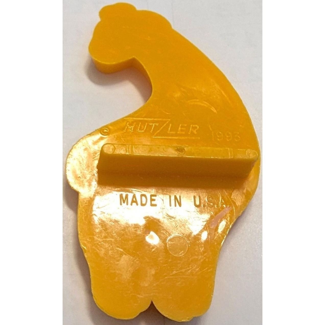 Vintage Hutzler Cookie Cutter 3.5 in Yellow Giraffe Noahs Ark USA Safari Animal