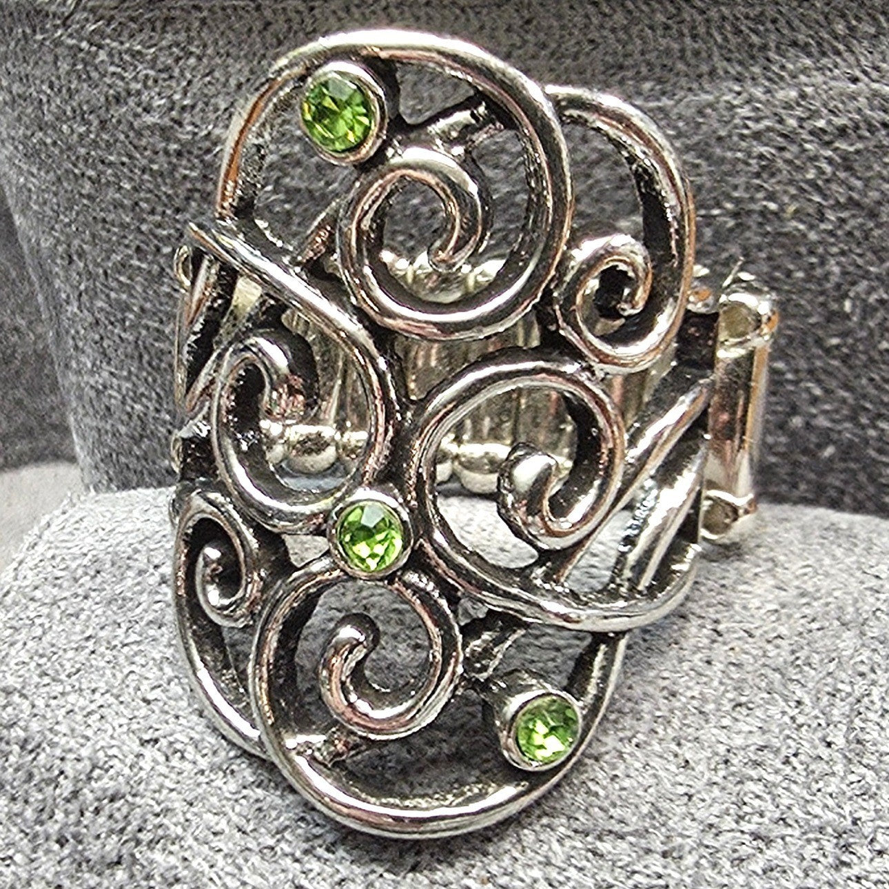 New Filigree Swirl Ring SilverTone Green Rhinestones Stretch Band Boho August