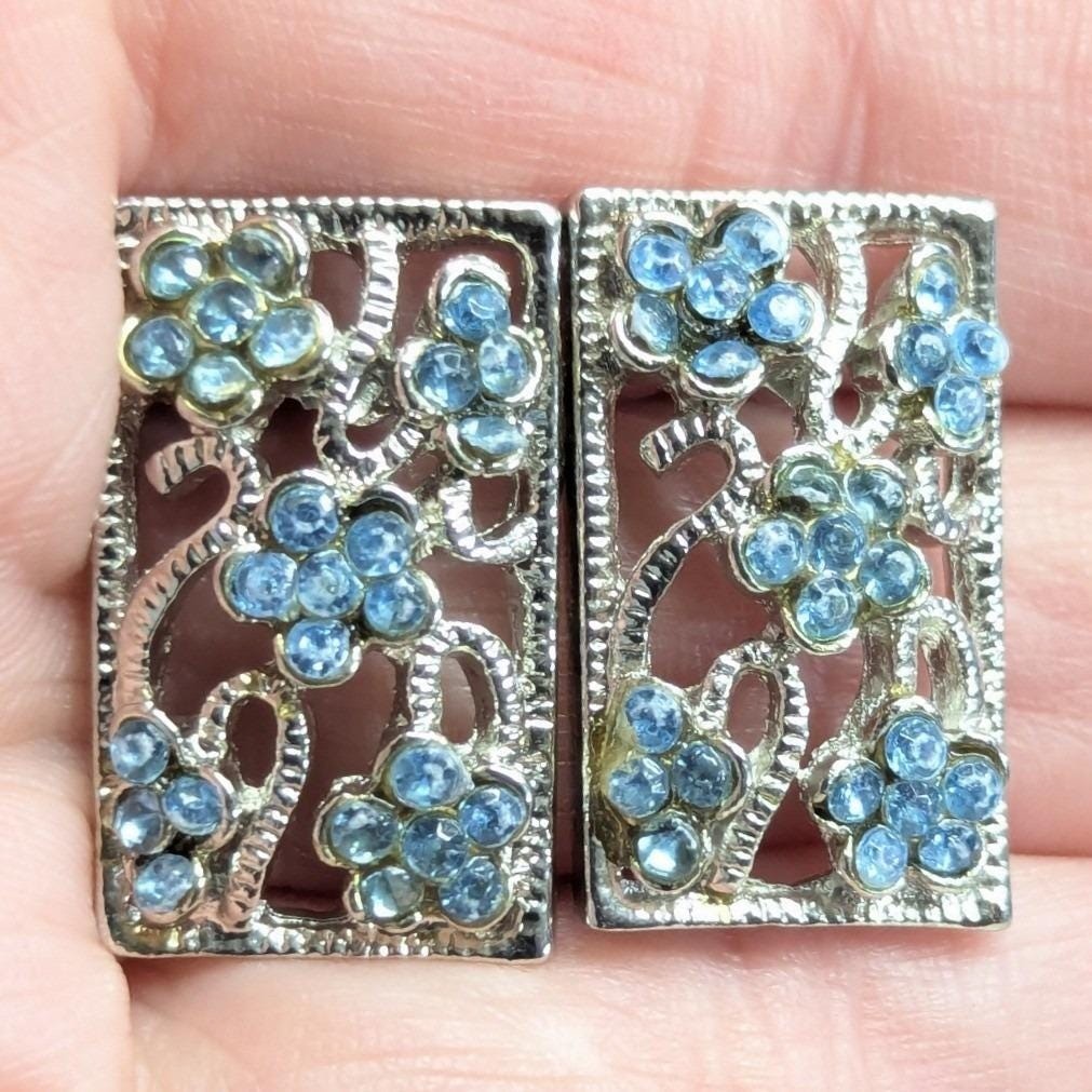 Vintage Filigree Floral Stud Earrings Blue Silvertone Rhinestones Rectangle