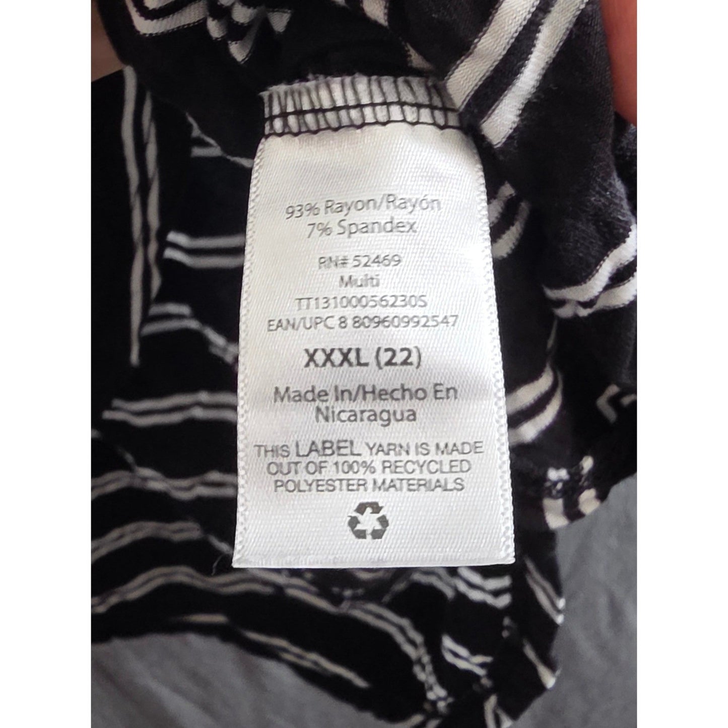 Time and Tru Striped V-Neck T-Shirt Womens XXXL 22 Black White Short Sleeves