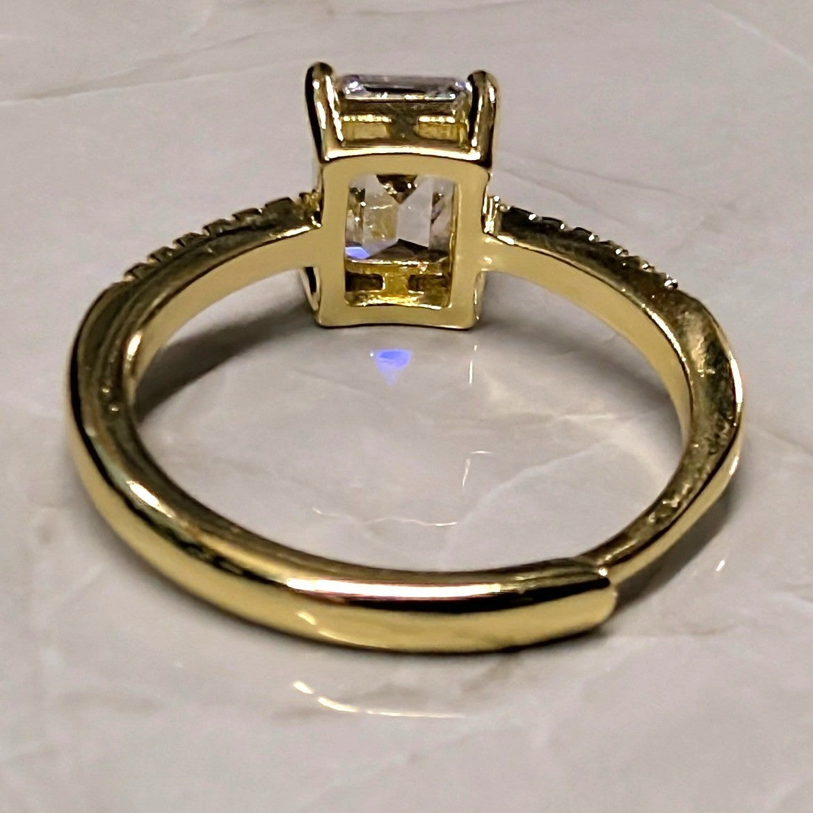 New 14K GP Gold PLated Emerald Cut Cubic Zirconia Ring Size 7 Solitaire Accents