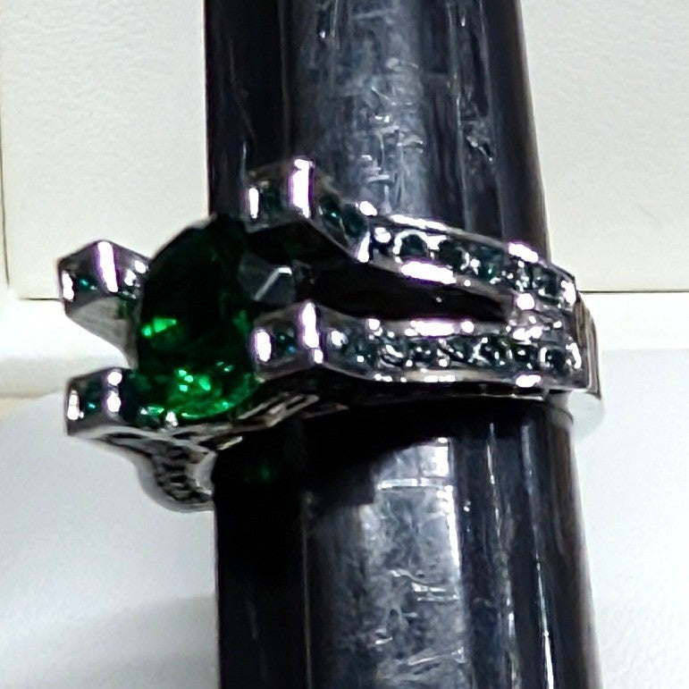 New Green Rhinestones Pave Cushion Cut Ring Size 6 Silver Tone Art Deco Cocktail