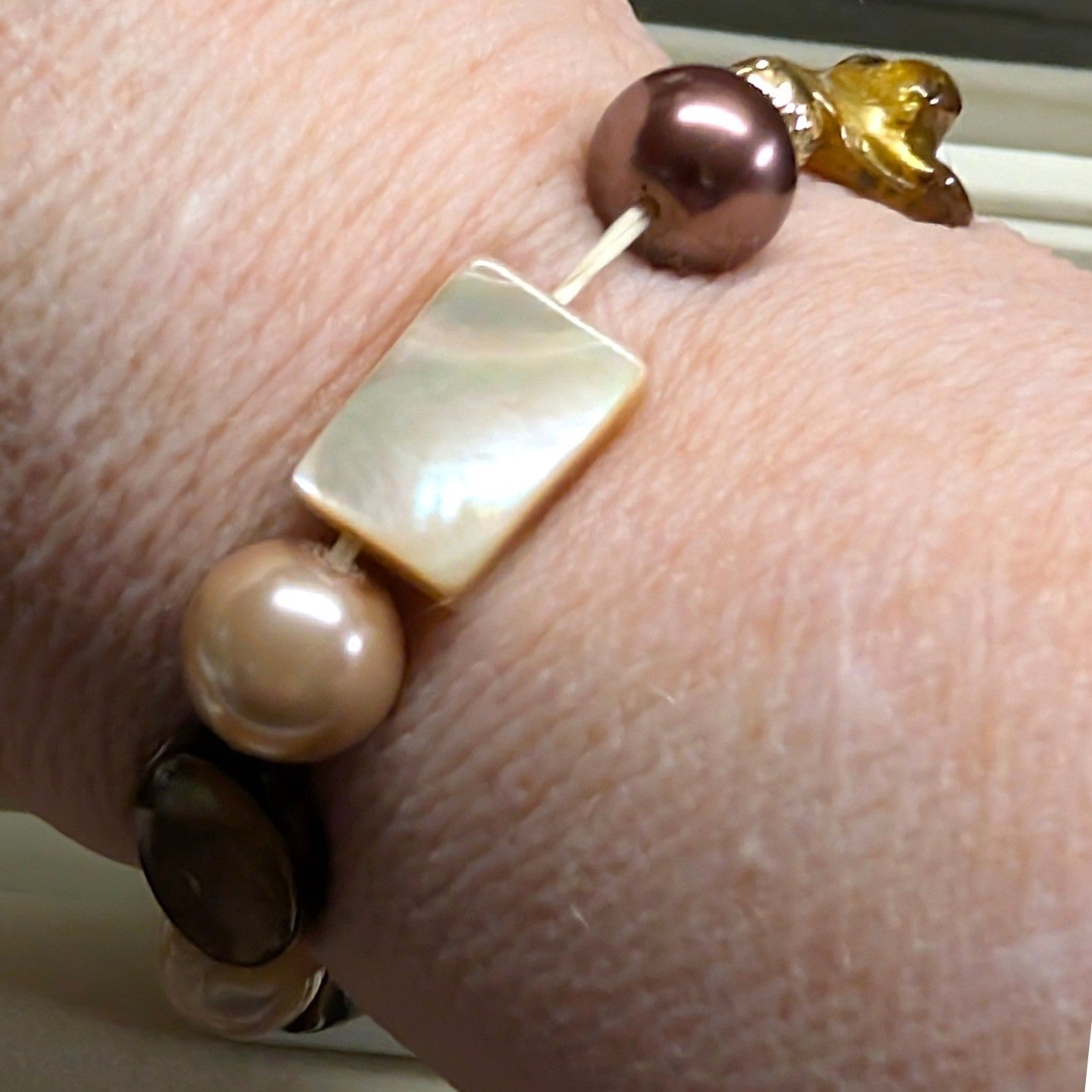 Vintage Tiger Eye Mother of Pearl Stretch Bracelet Brown Earthy Beaded Beads