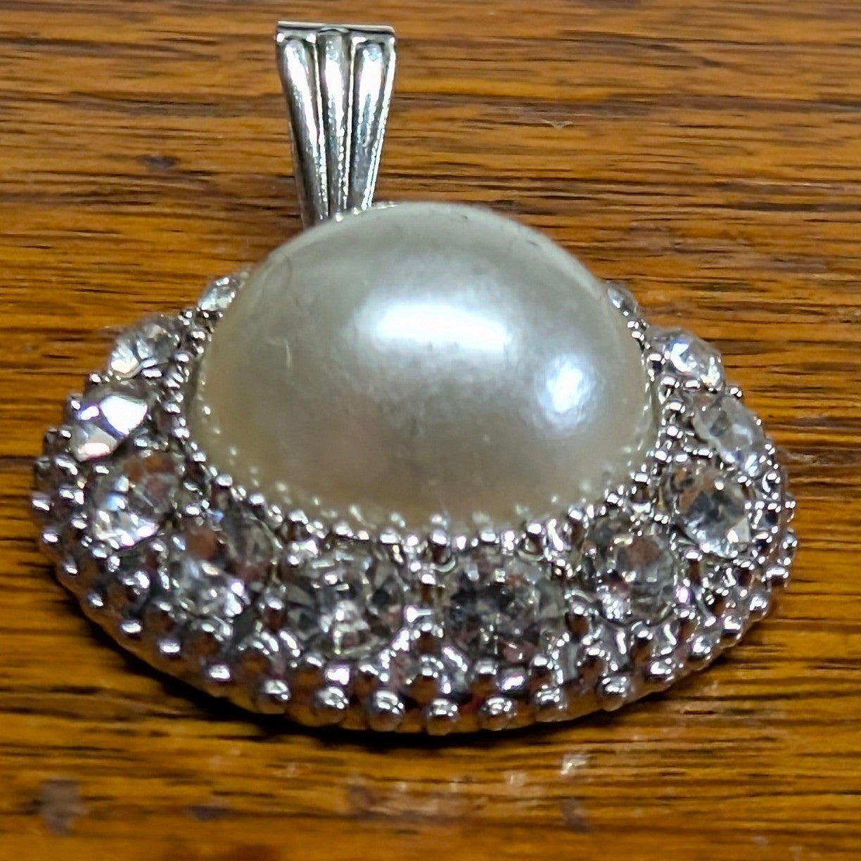 New Handmade Faux Pearl Pendant Silver Tone Ivory Halo Crystal Round Rhinestones