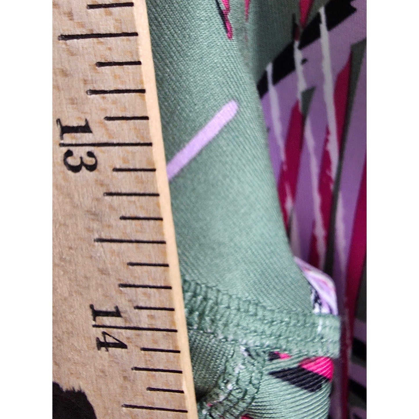 Pro Player Capris Leggings PLus Size 3X XXX Green Pink Tropical Wicking POckets