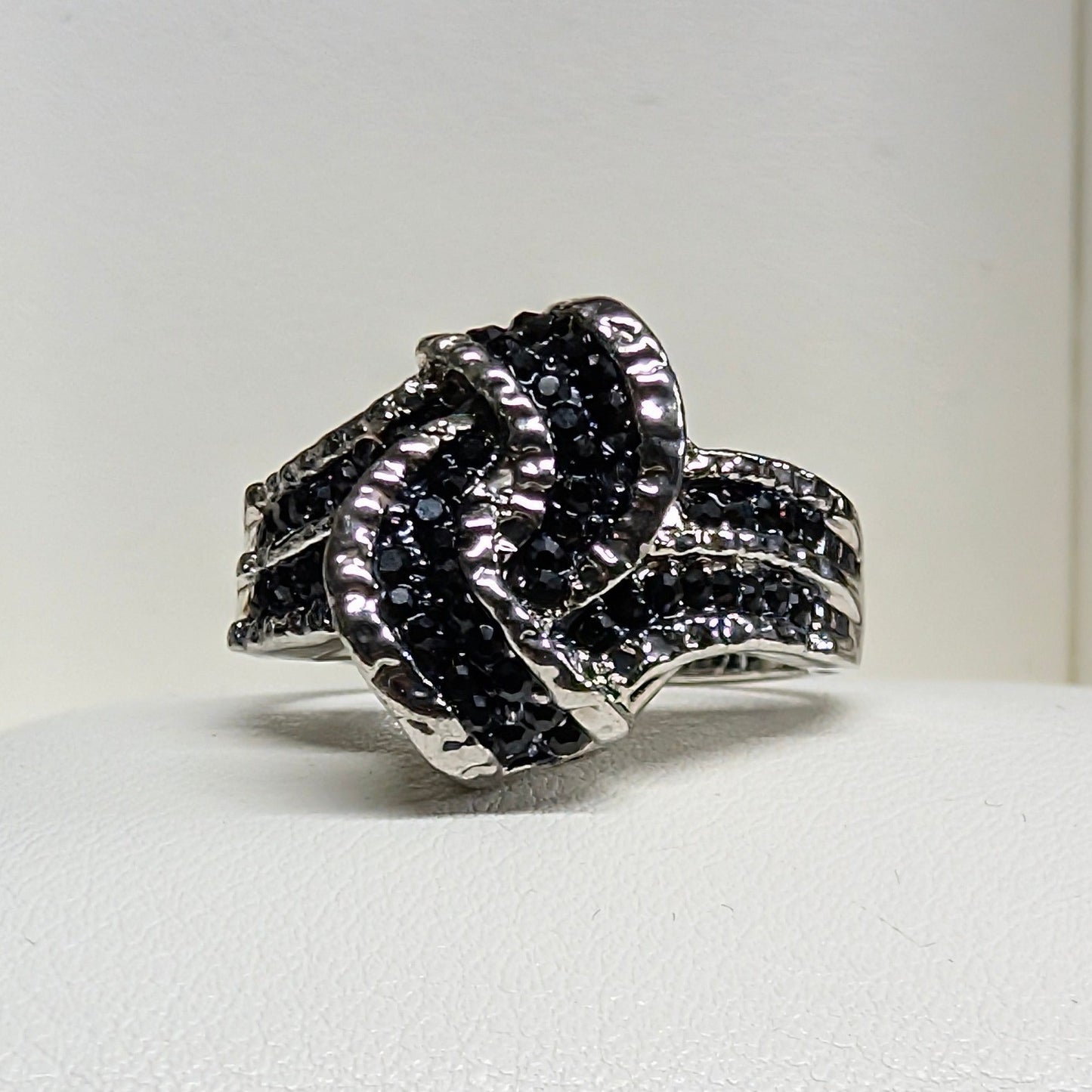 New Black Twist Knot Ring Plus Size 8.5 Silver Tone Statement Pave Rhinestones