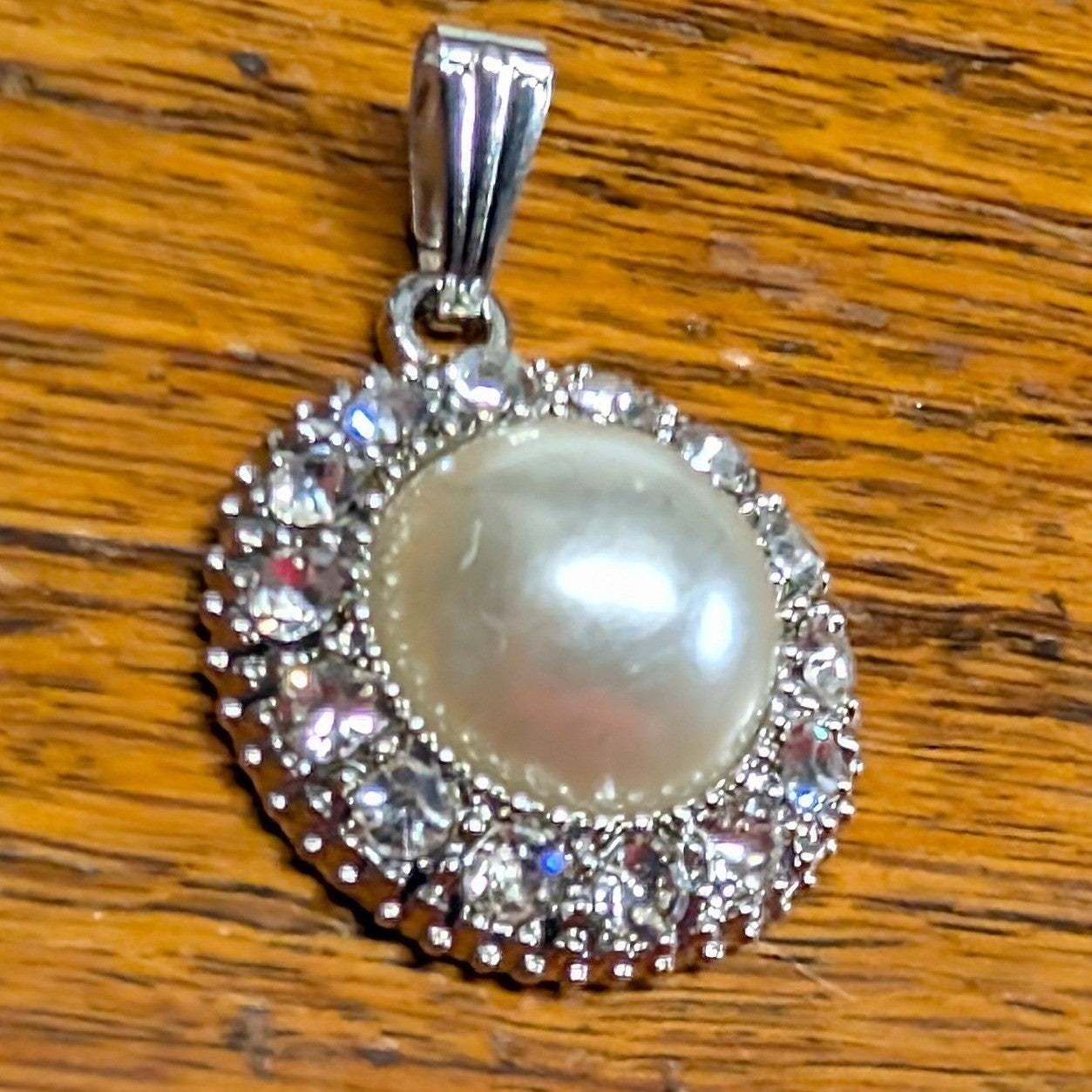New Handmade Faux Pearl Pendant Silver Tone Ivory Halo Crystal Round Rhinestones