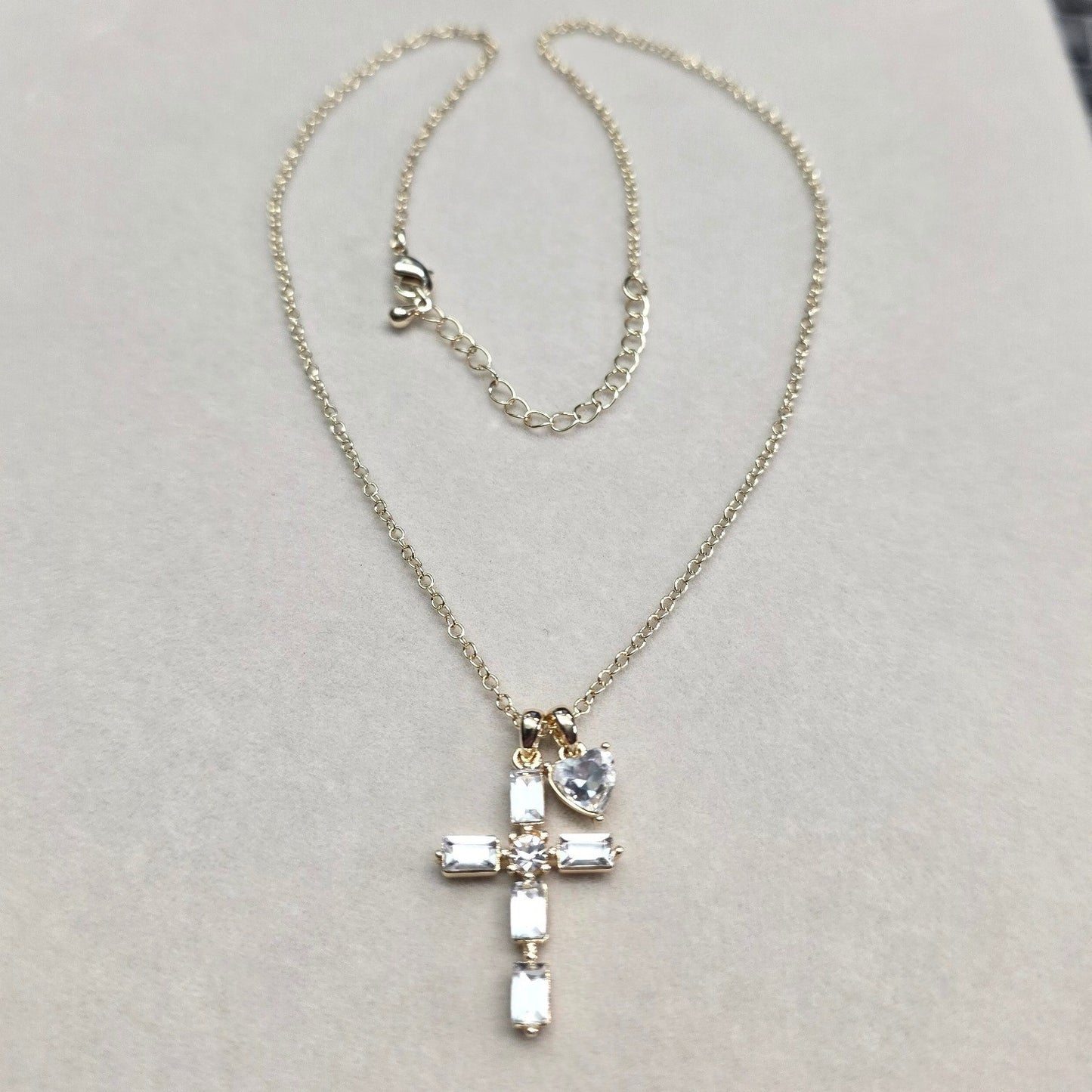 New Gift Box Gold PLated Cubic Zirconia CZ Cross Heart Pendants Necklace Charm