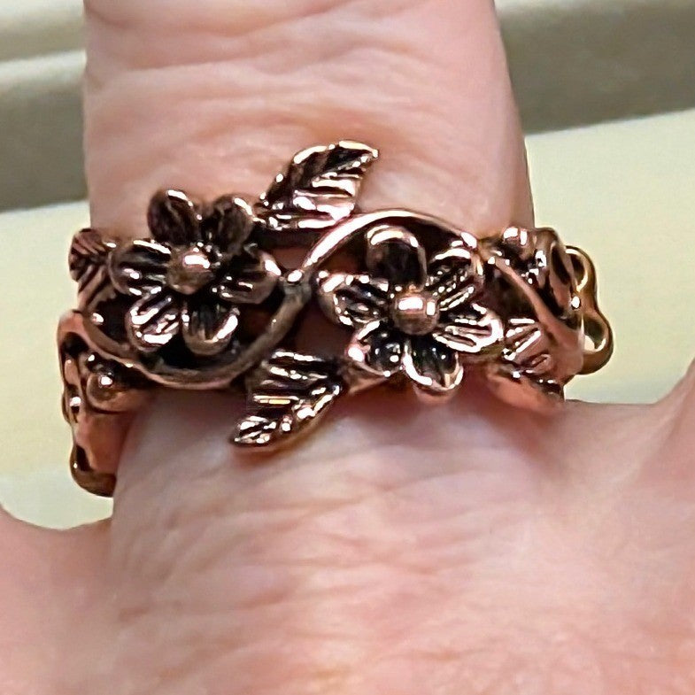 New Flowers Floral Ring Copper Tone Stretch Band Leaves Boho Hippy Botanical