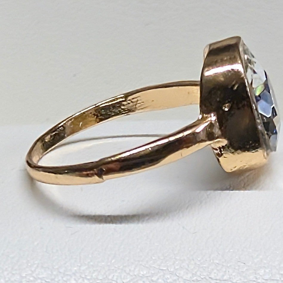 New Cushion Cut Crystal Cocktail Ring Size 8.5 Gold Tone Statement Square