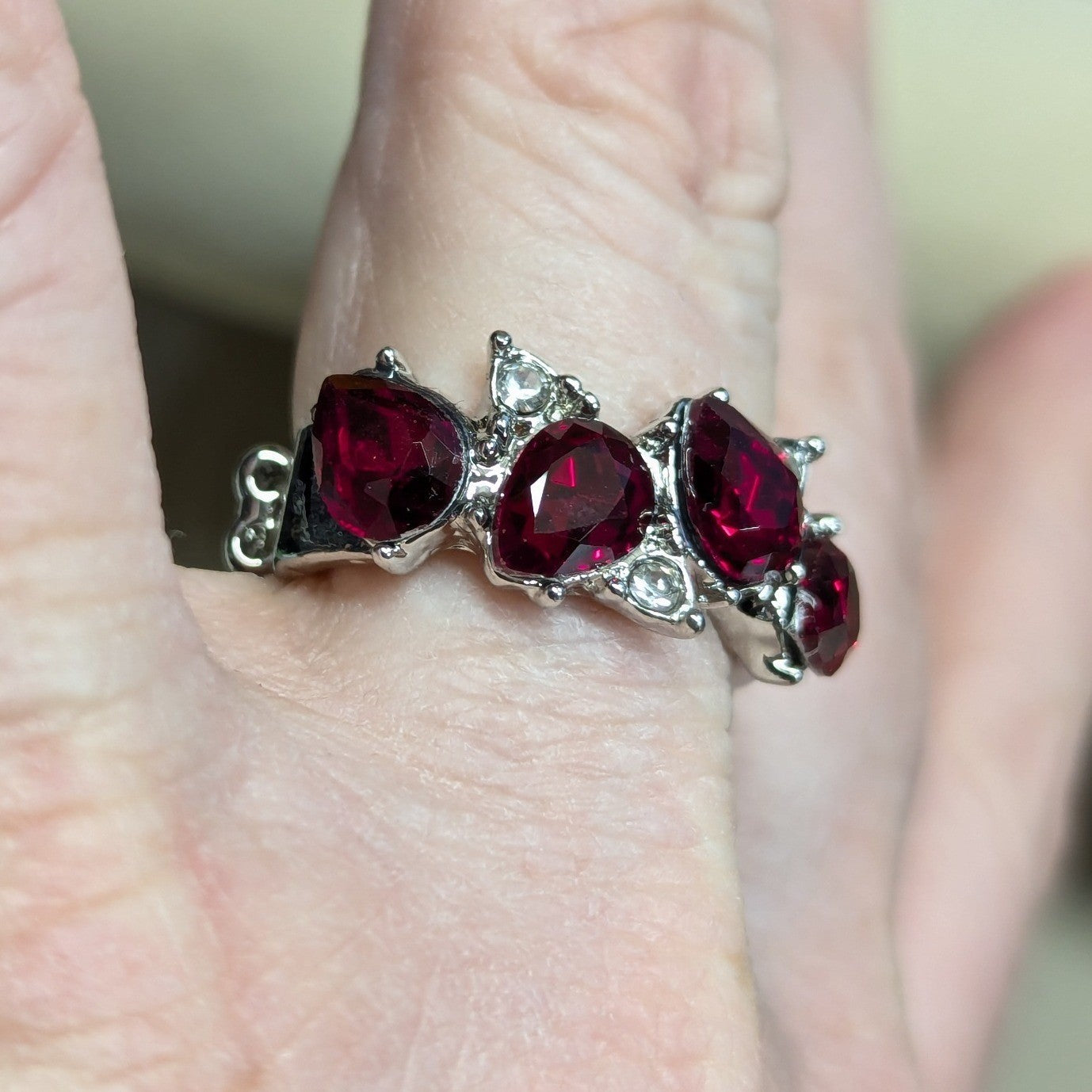 New Red Clear Rhinestone Stretch Ring Silvertone Pear Cut Teardrop Plus Size