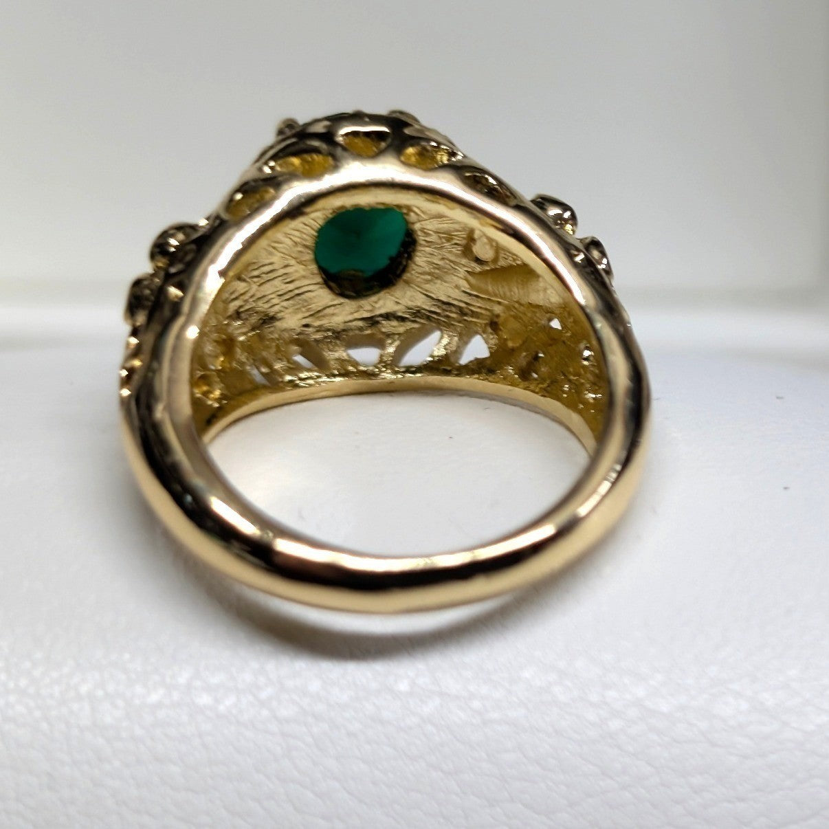 New GoldTone Green Stone Oval Cut Statement Ring Size 7.5 Filigree Band Chunky