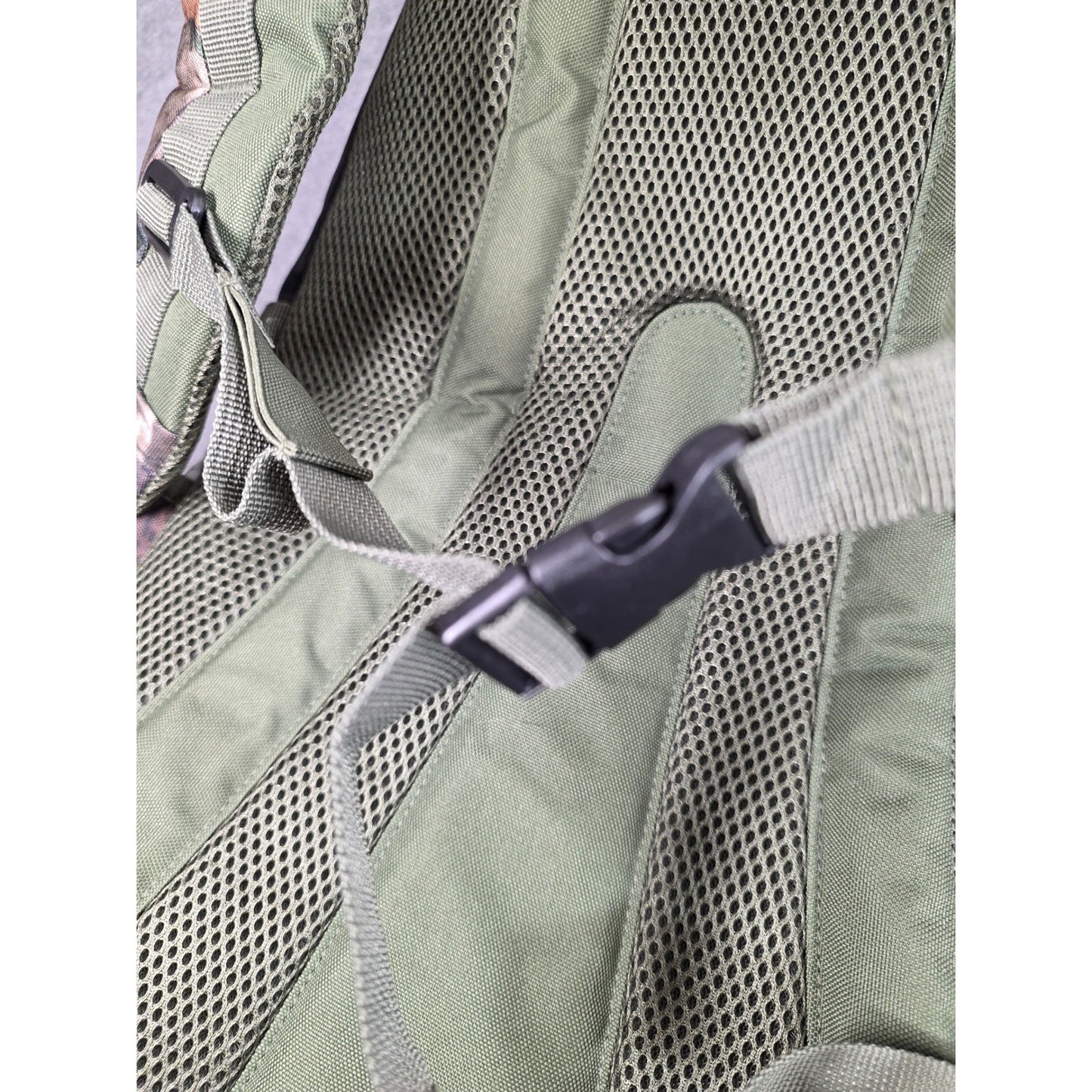 New Camouflage Tactical Backpack Close to Mil Specs Turkey Hunting Forest Camo