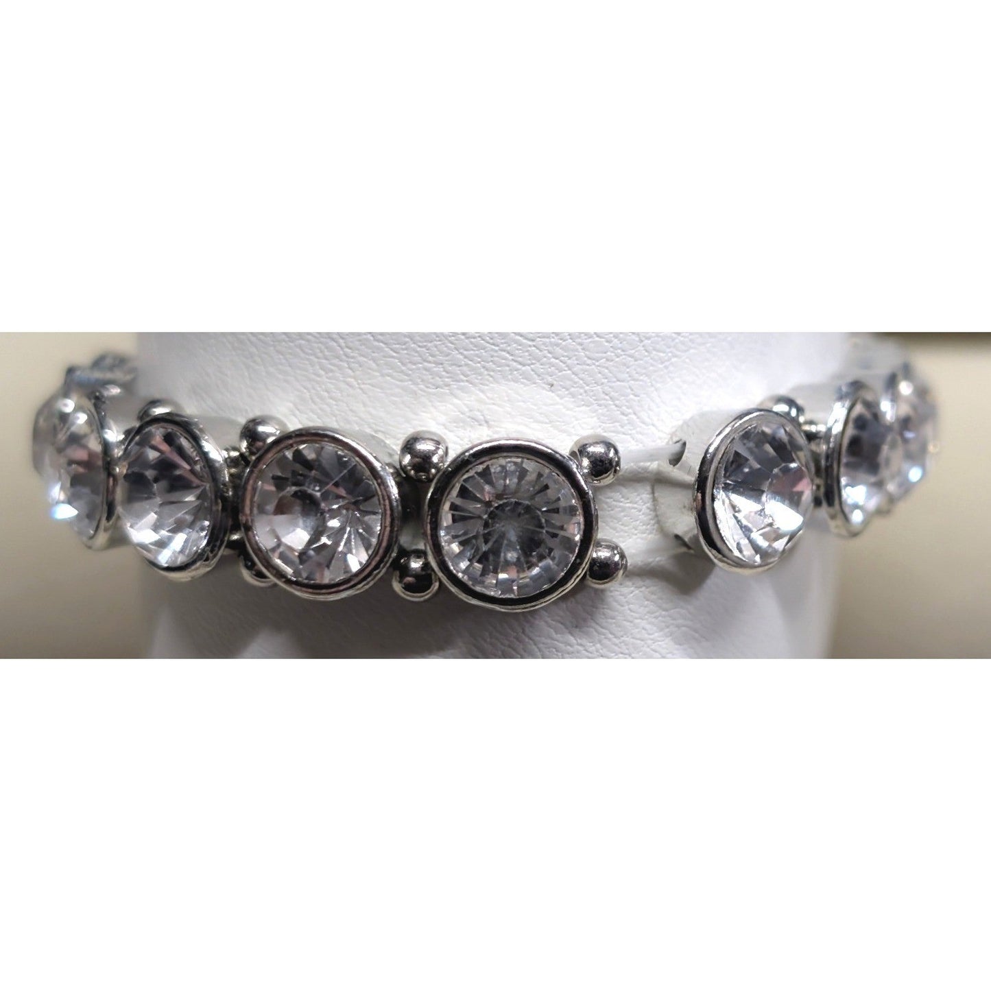New Clear Crystal Stretch Bracelet SilverTone Rhinestone Bezel Set Round Sparkle