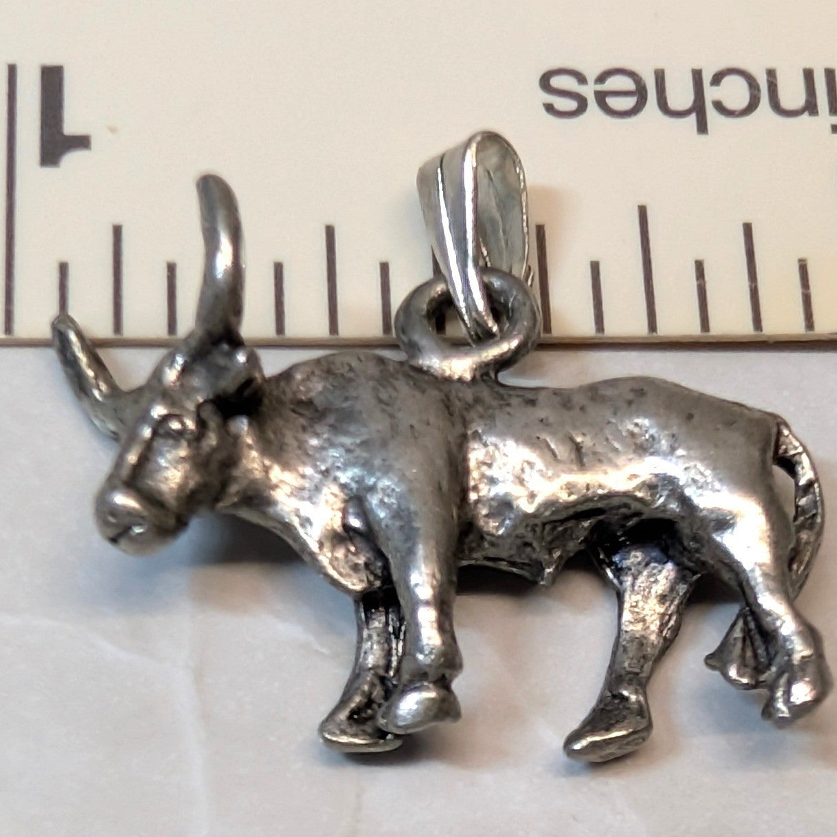 Vtg Bull Ox Pendant Charm SilverTone SouthWestern Taurus Longhorn Farm Americana