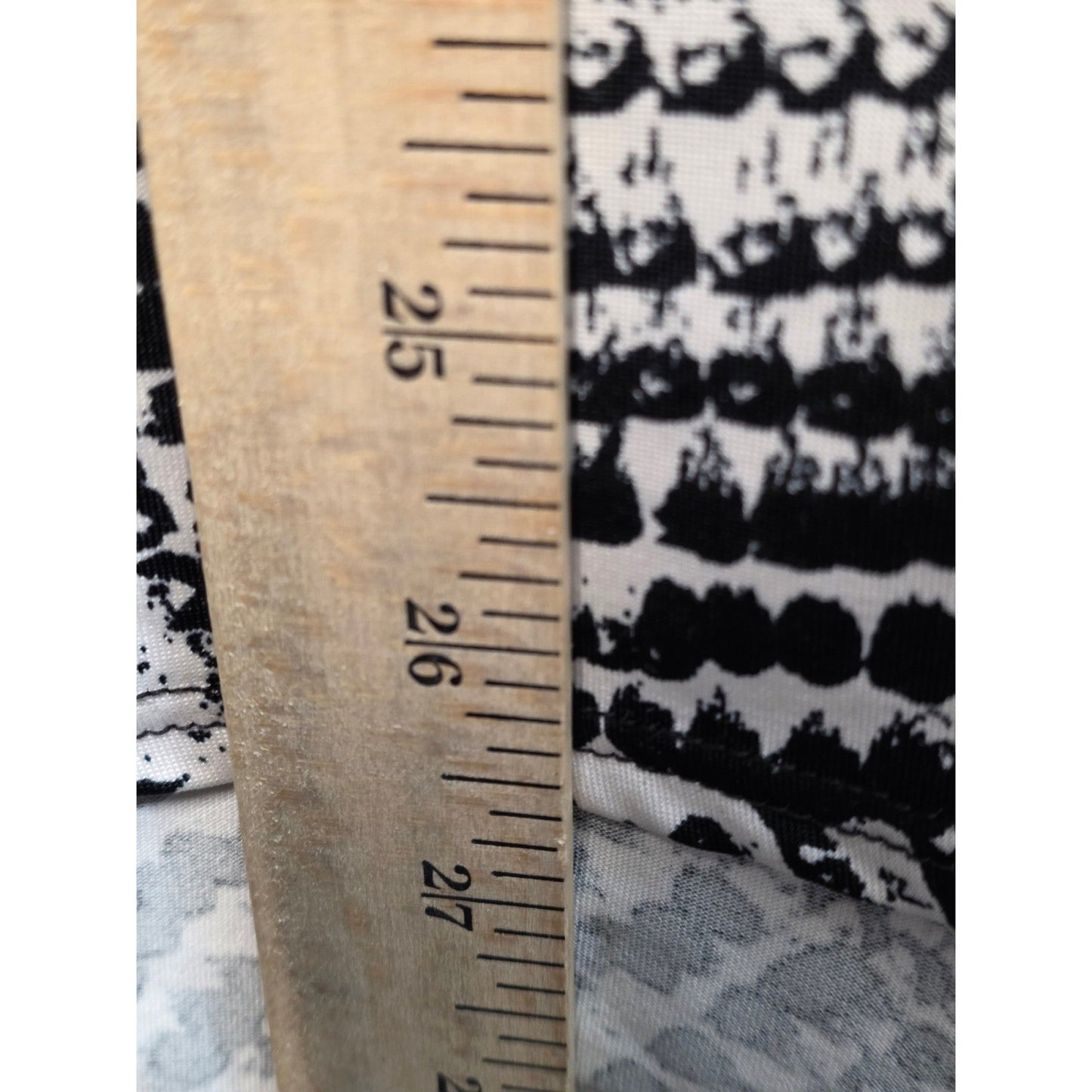 Robert Louis Blouse Plus Size 3X XXX Black White Abstract Ruffle Flutter Sleeve