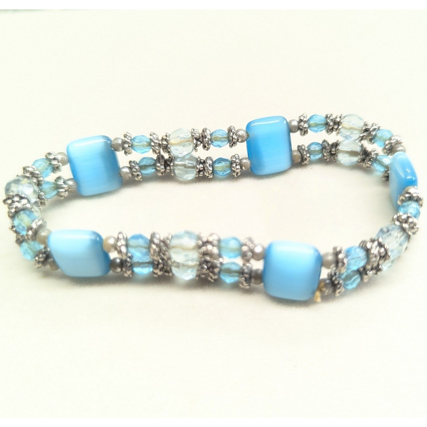 Vintage Beaded Stretch Bracelet Blue Cats Eye 2 Strand SilverTone Clear Beads