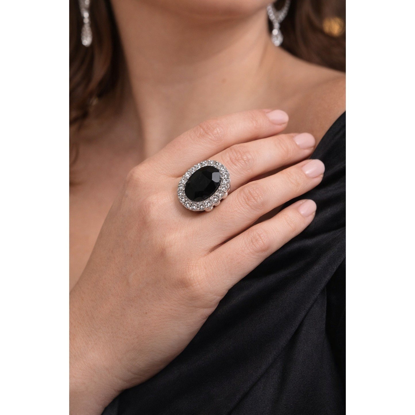 New Statement Cocktail Ring Stretch Black Oval Faceted Stone Clear Rhinestone