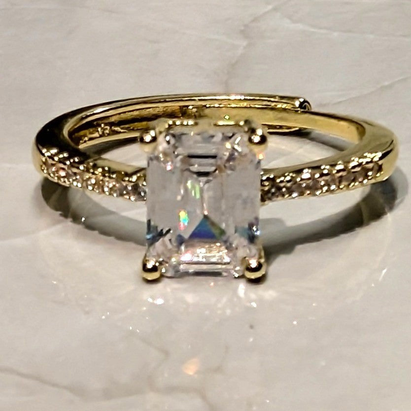 New 14K GP Gold PLated Emerald Cut Cubic Zirconia Ring Size 7 Solitaire Accents