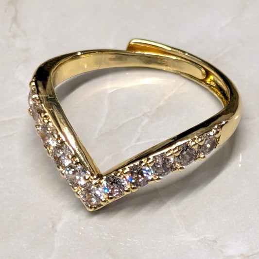 New V Shape Chevron Adjustable Ring Size 7 14K GP Gold PLated Cubic Zirconia