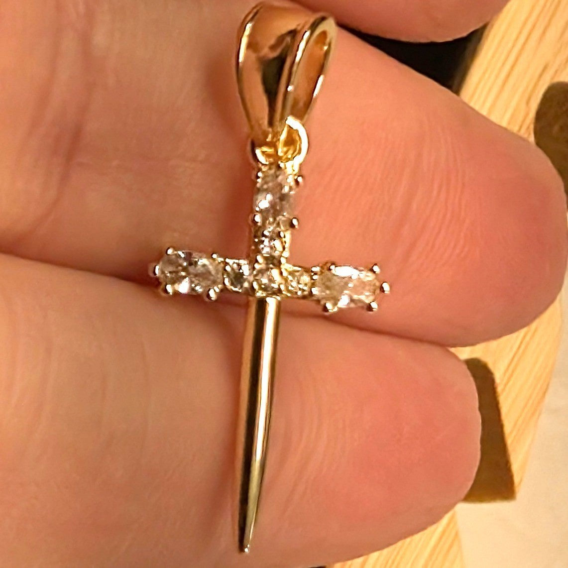 New Jewelry Dagger Cross Pendant 18K GP Gold PLated CZ Gothic Sword Religious