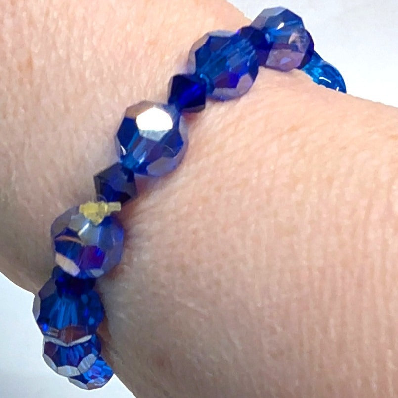 Vintage Beaded Bracelet Cold Cobalt Blue Faceted Glass Heart Stretch Sparkly