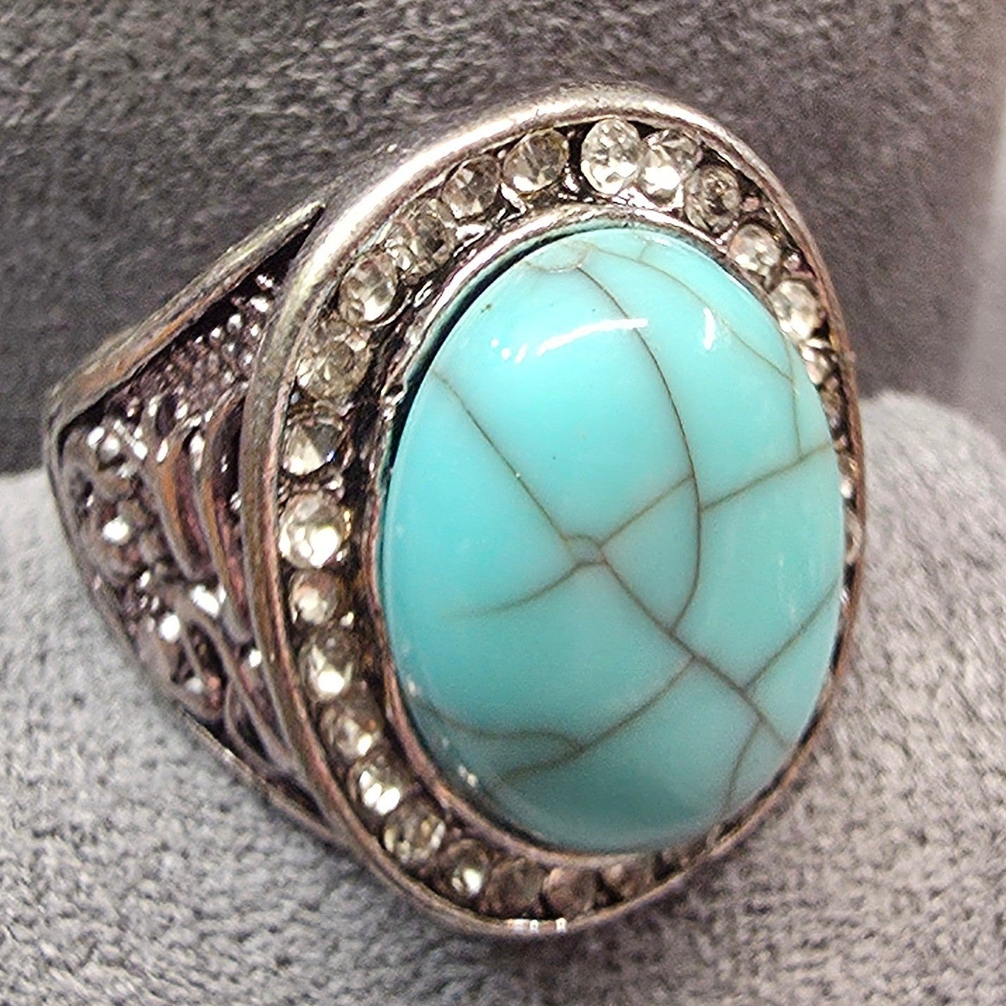 New Chunky Faux Turquoise Cabochon Ring Size 9.5 SilverTone Clear Rhinestones