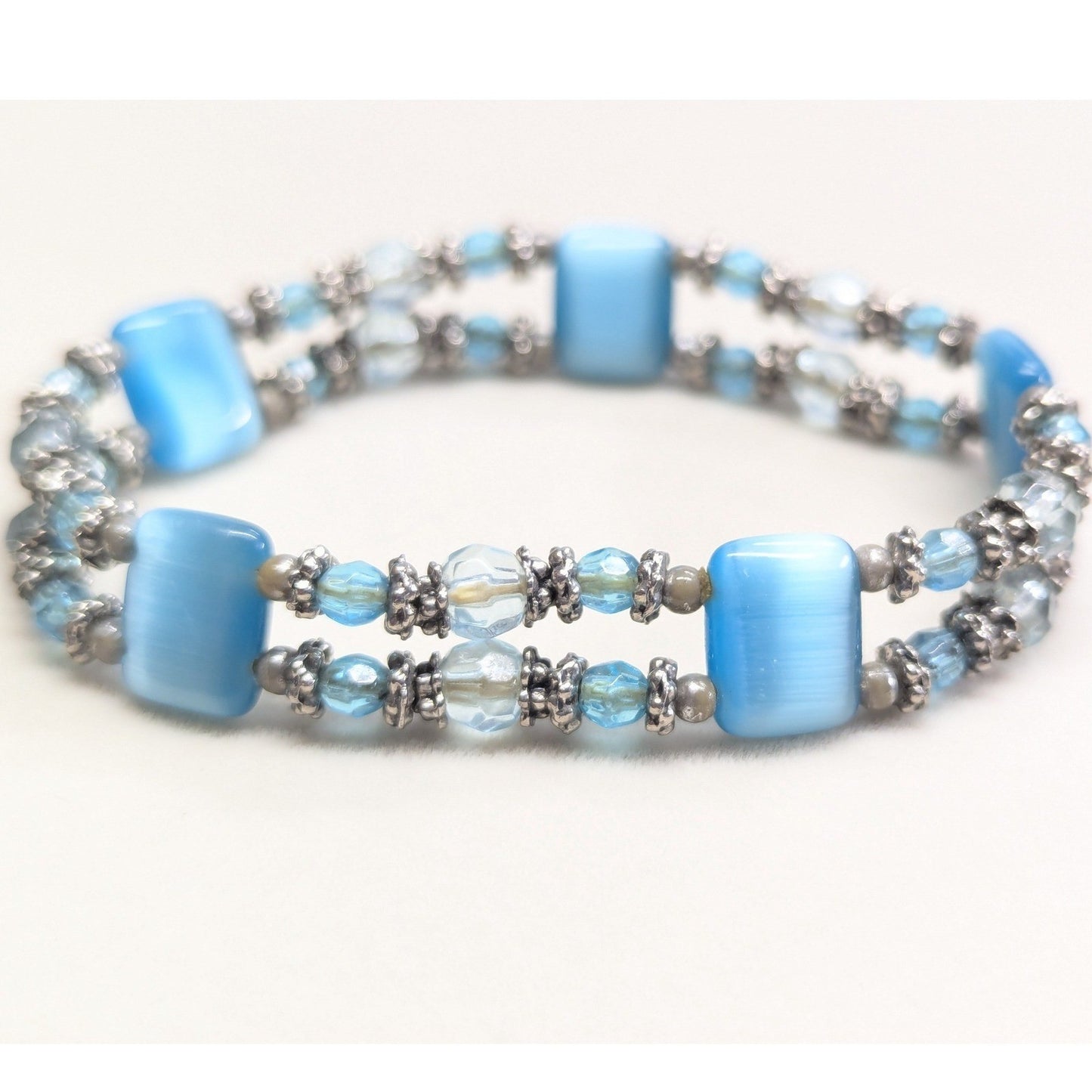 Vintage Beaded Stretch Bracelet Blue Cats Eye 2 Strand SilverTone Clear Beads