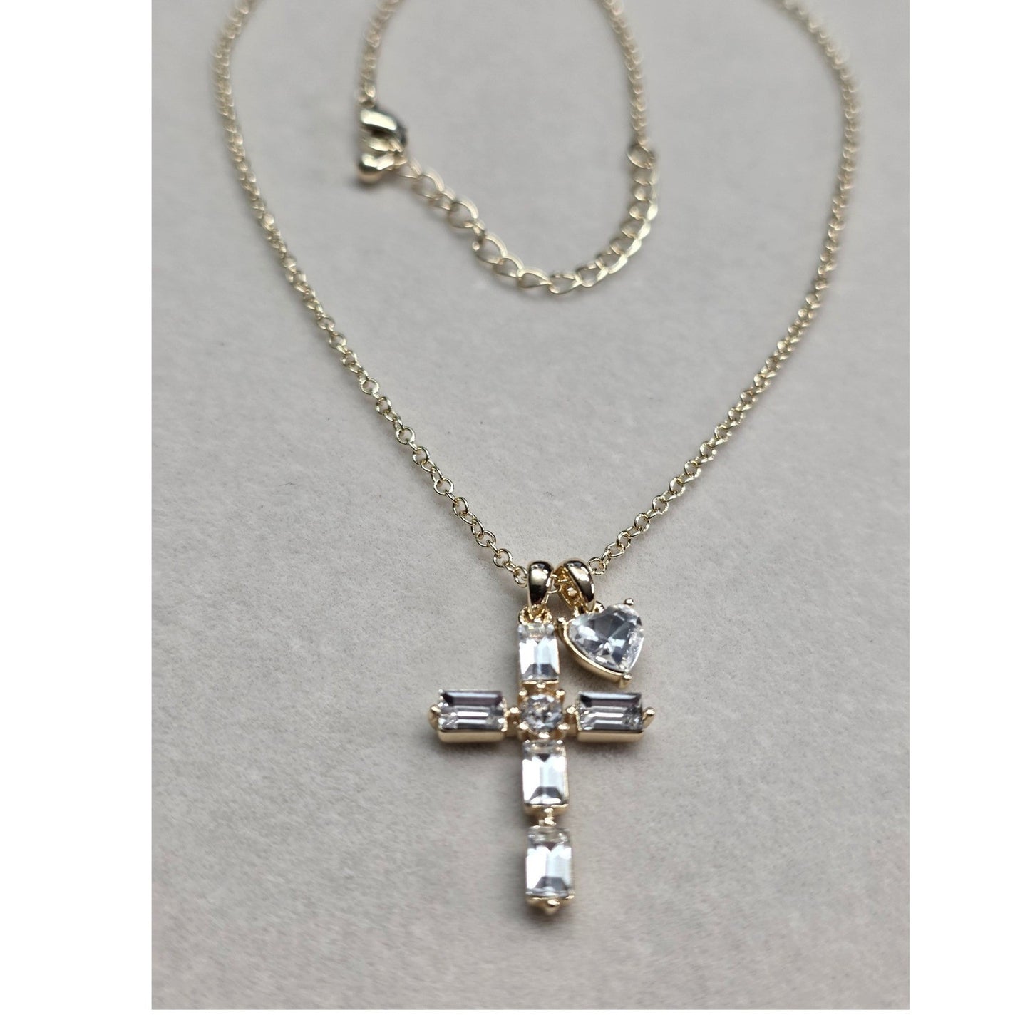 New Gift Box Gold PLated Cubic Zirconia CZ Cross Heart Pendants Necklace Charm