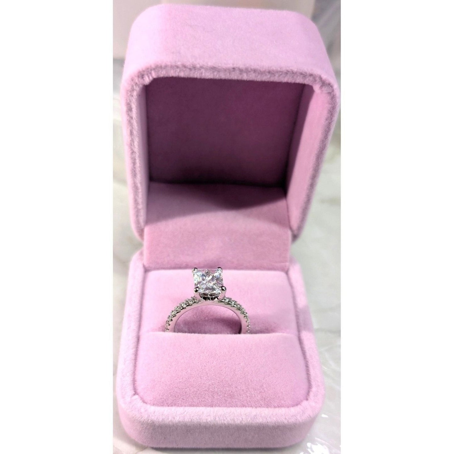 New in Box 14K Gold Radiant Cut Cubic Zirconia Engagement Ring Size 7.25 Pave CZ