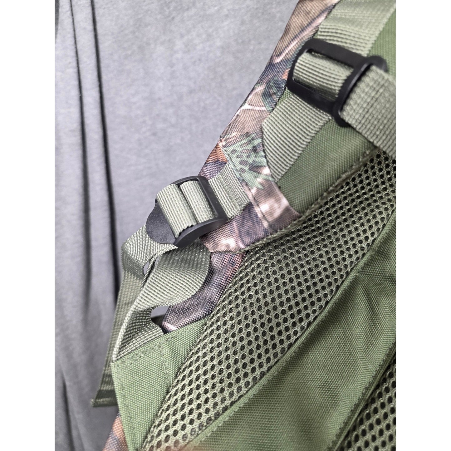 New Camouflage Tactical Backpack Close to Mil Specs Turkey Hunting Forest Camo