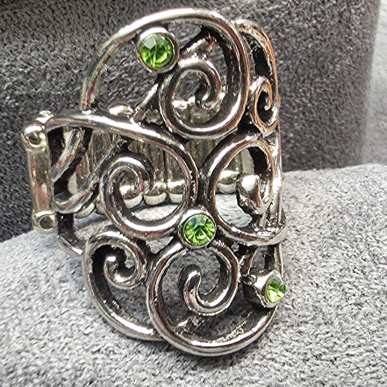 New Filigree Swirl Ring SilverTone Green Rhinestones Stretch Band Boho August