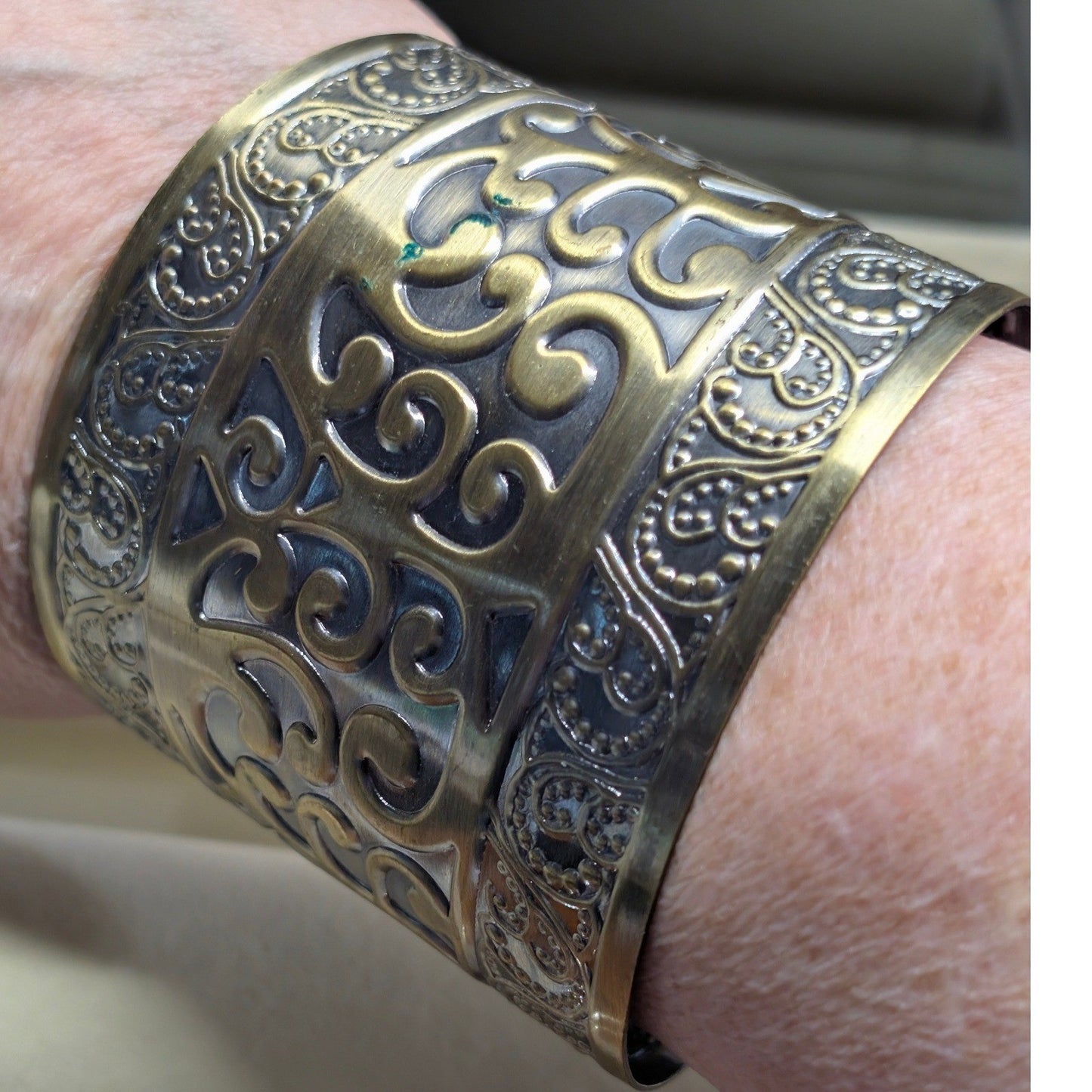 Vintage Ornate Filigree Cuff Bracelet Bronze Gold Silver Tones Mixed Metal Wide