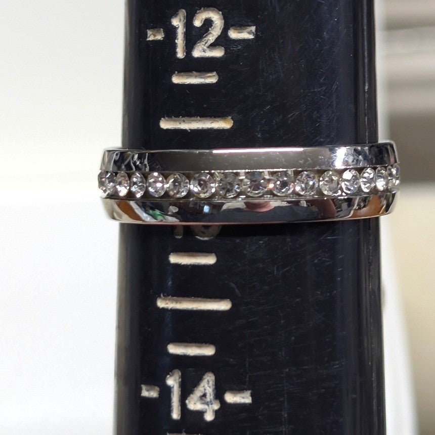 New Rhinestone Band Ring Size 13 SilverTone Inlay Multicolor Sparkle Wedding