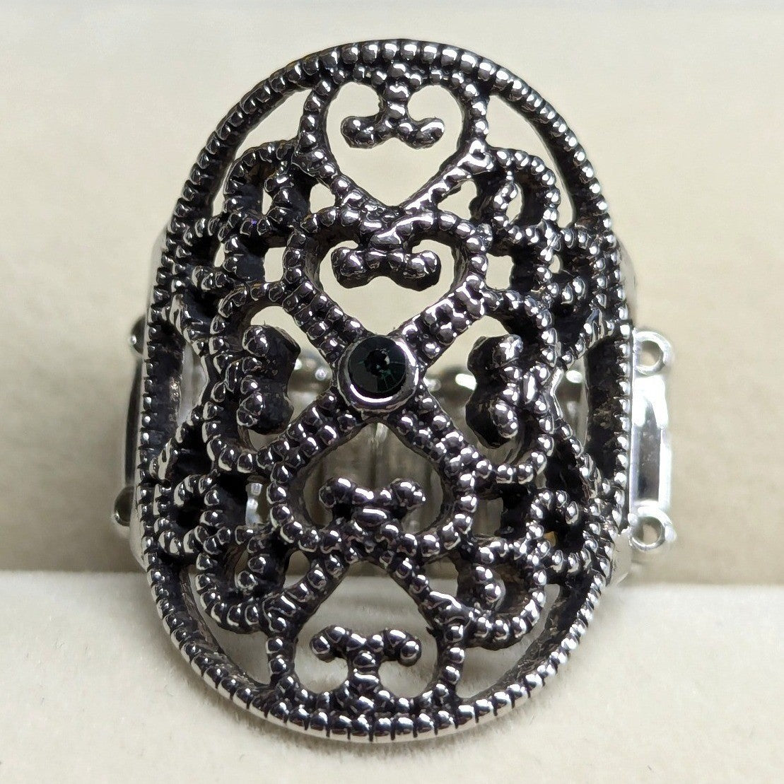 New Filigree Shield Ring SilverTone Green Rhinestone Stretch Band Plus Size Oval