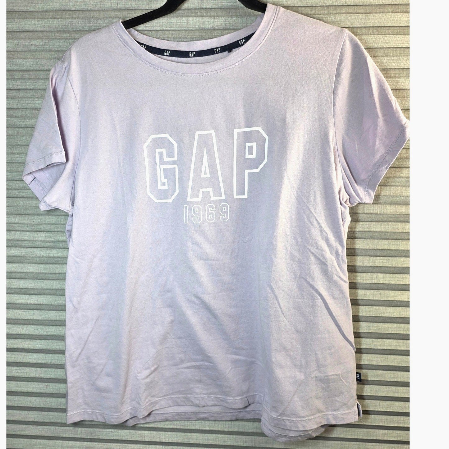 Gap 1969 Logo Graphic T-Shirt Womens L Lg Large Light Purple Cotton Short Sleeve