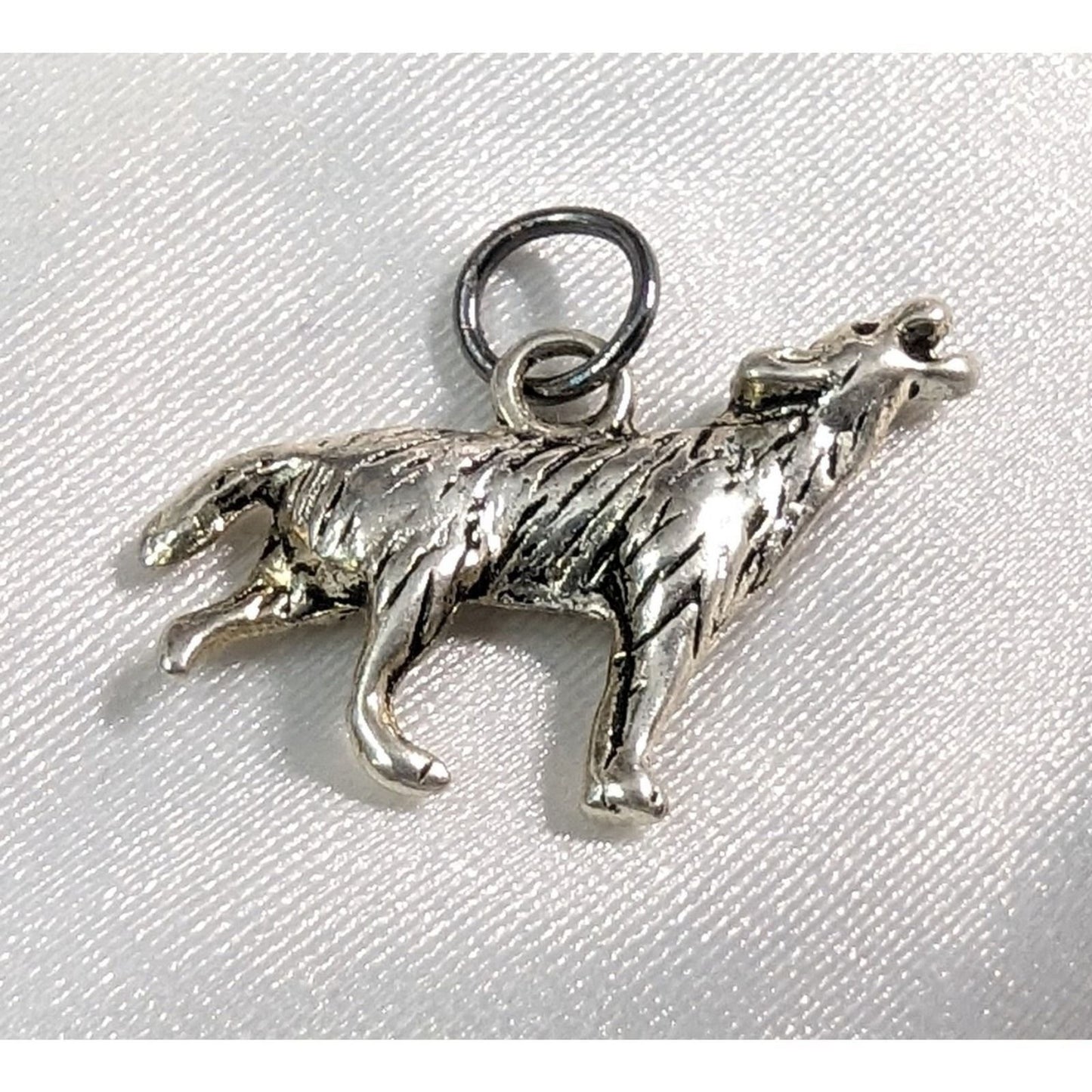 New Wolf Pendant Charm Silver Tone Howling at the Moon Vintage Handmade Wild Dog