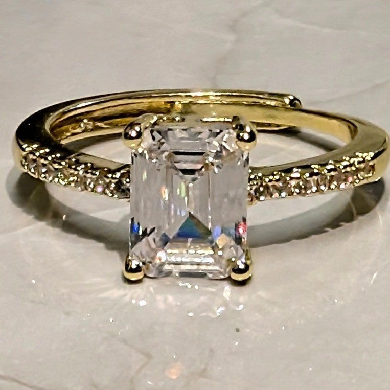 New 14K GP Gold PLated Emerald Cut Cubic Zirconia Ring Size 7 Solitaire Accents