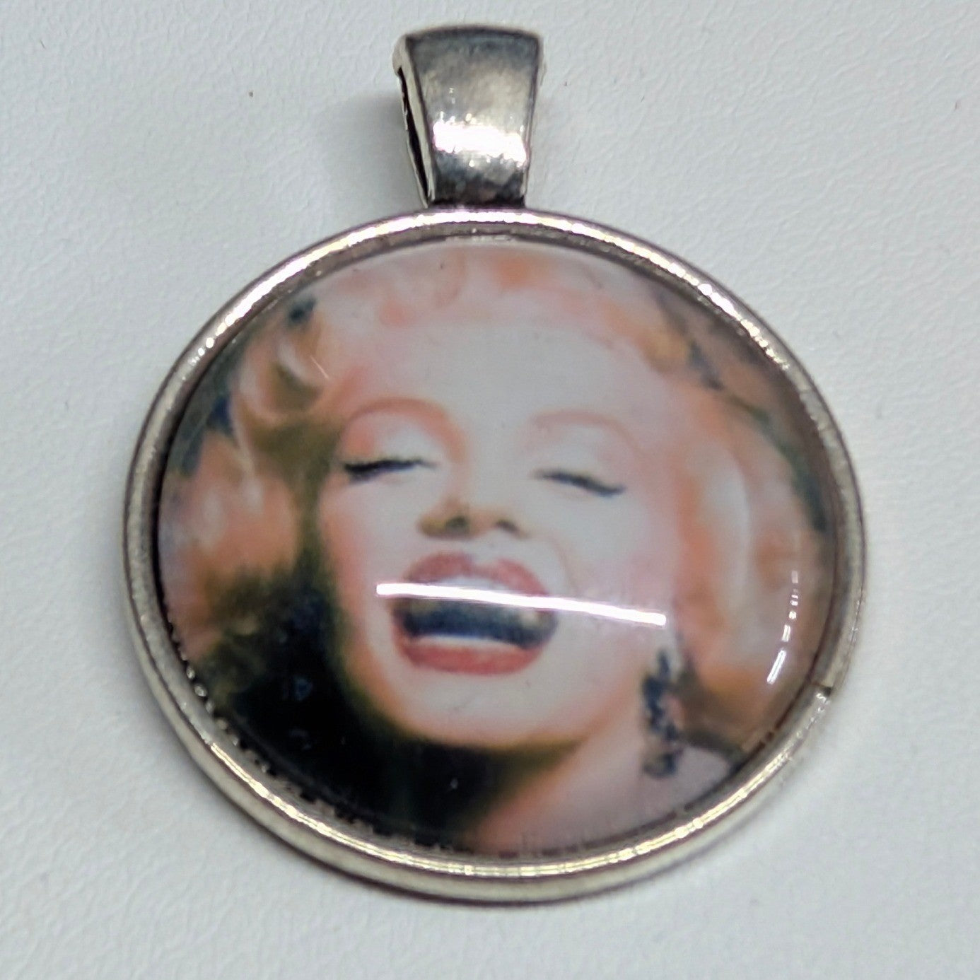 Vtg Marilyn Monroe Portrait Pendant for Necklace SilverTone Glass Cabochon Round