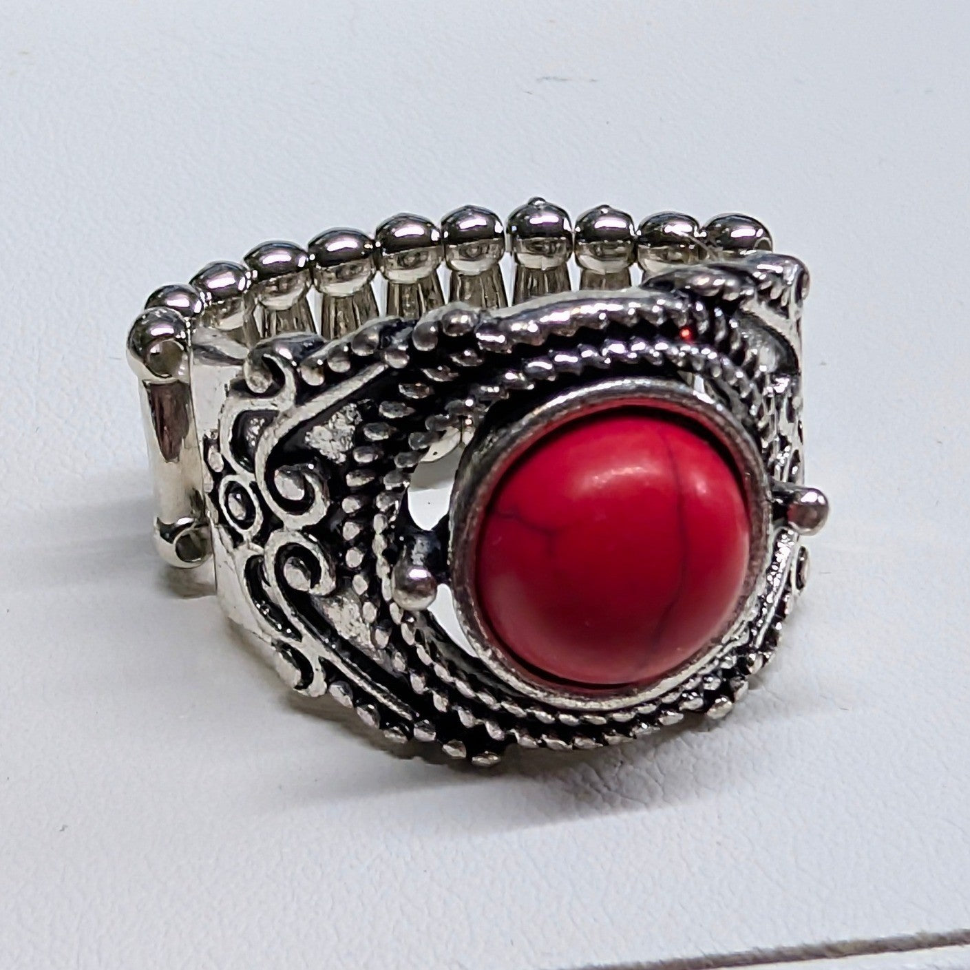 New Ring Red Black Silvertone Filigree Stretch Band Round Marbled Cabochon Stone