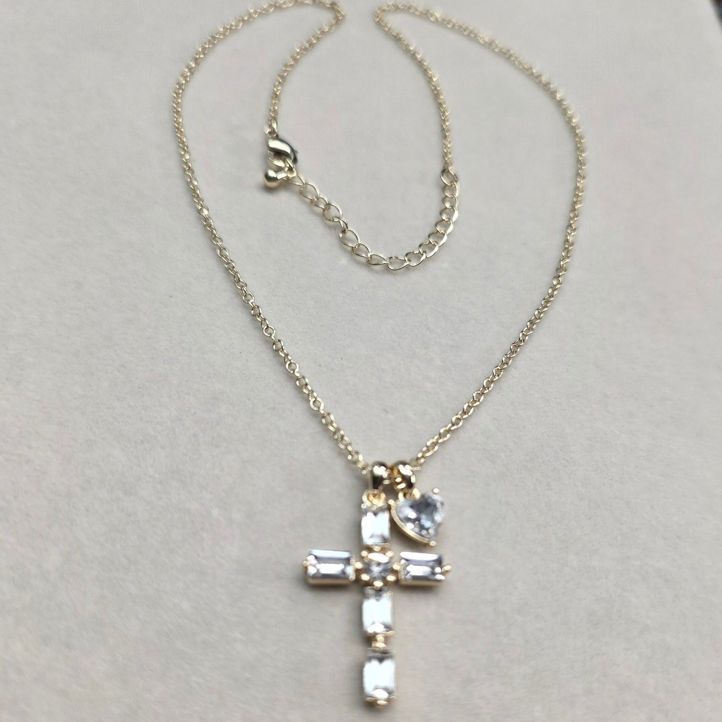 New Gift Box Gold PLated Cubic Zirconia CZ Cross Heart Pendants Necklace Charm